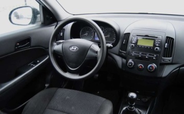 Hyundai i30 I CW Facelifting 1.4 DOHC 109KM 2010 Hyundai i30 GWARANCJA, 2010r, 1.4 Benzyna, ISOFIX, Maly przebieg, Ladnie u, zdjęcie 10