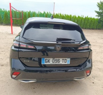 Peugeot 308 III SW 1.5 BlueHDi 130KM 2022 Peugeot 308 automat, zdjęcie 2