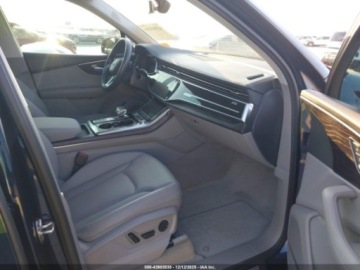 Audi Q7 II 2023 Audi Q7 Premium Plus 55 Tfsi Quattro Tiptronic 2023 3.0l 3.0 Benzyna 335KM, zdjęcie 11