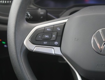 Volkswagen Polo VI Hatchback 5d Facelifting 1.0 TSI 95KM 2022 VW Polo 1.0 TSI, Salon Polska, 1. Właściciel, zdjęcie 15