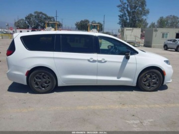 Chrysler Pacifica II 2024 Chrysler Pacifica Hybrid S Appearance Pkg 2024 3.6 Hybryda 260KM, zdjęcie 5