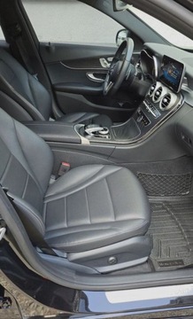 Mercedes Klasa C W205 2020 Mercedes-Benz Klasa C 2,0 benzyna 245 KM Full LED NAVI zarejestrowany 2.0, zdjęcie 17