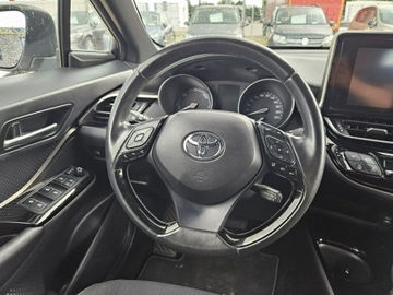 Toyota C-HR I Crossover 1.8 Hybrid 122KM 2019 Toyota C-HR 1,8 Hybryda 122KM automat kamera, zdjęcie 9