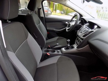 Ford Focus III Kombi 1.0 EcoBoost 125KM 2012 Ford Focus 125KM Navi Parkdistance Convers MY13 Benzyna 125KM, zdjęcie 21