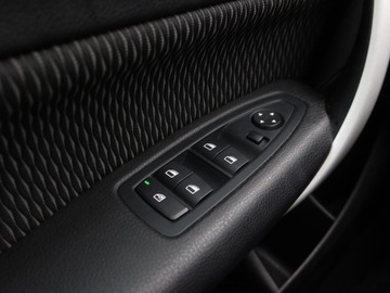 BMW Seria 1 F20-F21 Hatchback 5d 116i 136KM 2012 BMW 1 116i, Salon Polska, Xenon, Bi-Xenon, Klima, zdjęcie 15