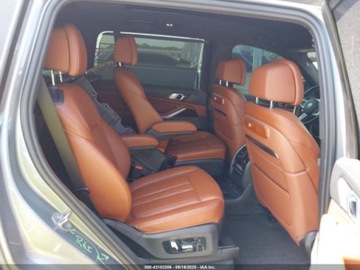 BMW X7 2023 BMW X7 M60i 2023 4.4l 4.4 Benzyna 523KM, zdjęcie 12