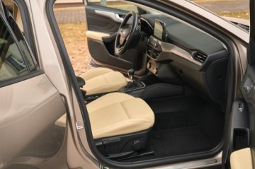 Ford Focus IV Hatchback 1.5 EcoBlue 120KM 2019 FOCUS TITANIUM SKÓRZANA TAPICERKA PODG. FOTELE KIEOWNICA SZYBA FULL LED, zdjęcie 24