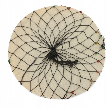 ЧЕРНАЯ СЕТКА ДЛЯ МОРЩИН С НЕСКОЛЬКИМИ БУСИНАМИ