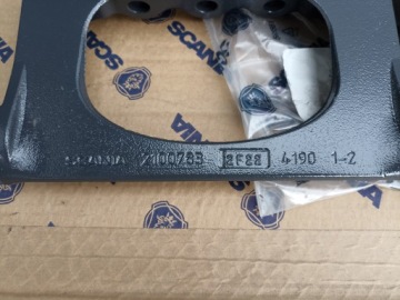 КРОНШТЕЙН SCANIA R S 2100783 НОВЫЙ ОРИГИНАЛ..