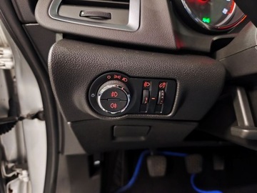 Opel Astra J GTC 1.4 Turbo ECOTEC 140KM 2013 Opel Astra J 1.4 Turbo 140 KM, zdjęcie 15