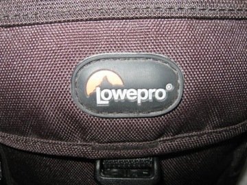 СУМКА ДЛЯ КАМЕРЫ LOWEPRO NOVA 140