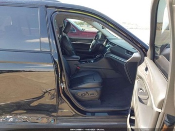 Jeep Grand Cherokee V 2023 Jeep Grand Cherokee JEEP GRAND CHEROKEE LIMITED 3.6 Benzyna 293KM, zdjęcie 7