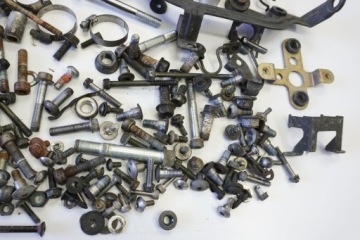 SUZUKI DL 1000 V-STROM 02-09 БОЛТЫ ВИНТЫ