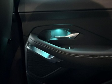 Jaguar E-Pace SUV 2.0 i4D 150KM 2018 Jaguar E-Pace 2.0 D 150 KM 4x4 Automat R-Dynamic S, zdjęcie 16