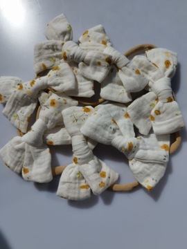 Opaska bezuciskowa kokardka dla niemowlaka dla dziewczynki muslinowa