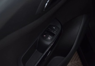 Opel Corsa E Hatchback 3d 1.4 Turbo 100KM 2017 Opel Corsa Polski salon _ 1.4 benzyna 101 KM 1.4 Benzyna 100KM, zdjęcie 18