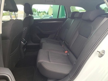 Skoda Superb III Kombi Facelifting 2.0 TSI 190KM 2024 Skoda Superb 2.0 Benzyna 190KM, zdjęcie 15