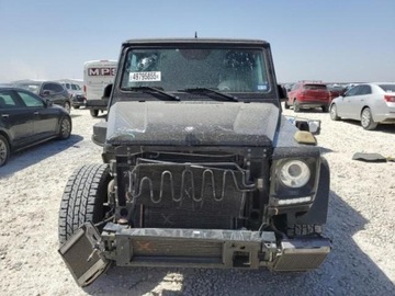 Mercedes Klasa G W461 2015 Mercedes-Benz Klasa G MERCEDES-BENZ G 63 AMG 2015 5.5 Benzyna 563KM, zdjęcie 4