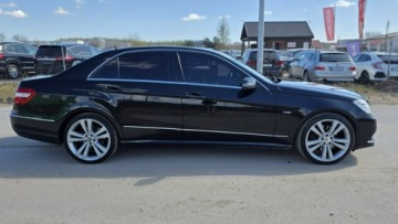 Mercedes Klasa E W212 Limuzyna 350 CDI BlueEFFICIENCY 231KM 2009 Mercedes E 350 Avangarde Full Opcja, zdjęcie 3