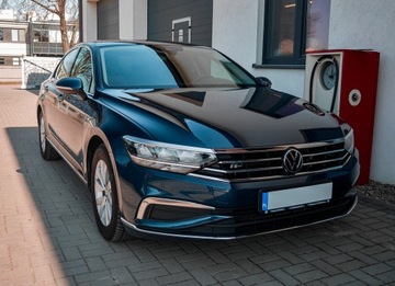 Решетка радиатора Volkswagen Passat B8 2014-2023 гг.