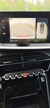 Peugeot 2008 II SUV 1.2 PureTech 130KM 2020 Peugeot 2008 77.000km, zdjęcie 12