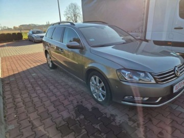 Volkswagen Passat B7 Variant 2.0 TDI CR DPF BlueMotion 140KM 2012 Volkswagen Passat Nawigacja Podgrzewane Fotele Czujniki Parkowania 2.0, zdjęcie 3