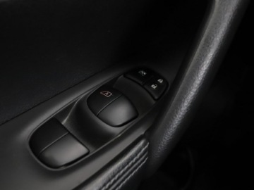 Nissan X-Trail III Terenowy 1.6 dCi 130KM 2016 Nissan X-Trail czujniki, navi, bluetooth, hak,, zdjęcie 34