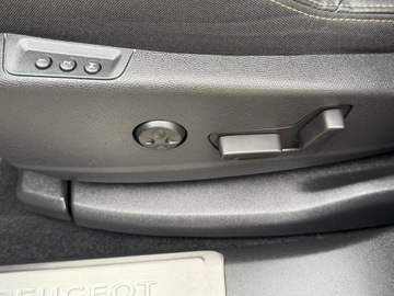 Peugeot 5008 II Crossover 1.5 BlueHDI 130KM 2019 Peugeot 5008 1.5HDI GT line Masaże 7osobowy Navi, zdjęcie 12