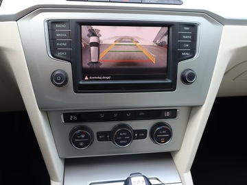 Volkswagen Passat B8 Variant 2.0 TDI BlueMotion SCR 150KM 2016 VW Passat 2.0 TDI, Salon Polska, Automat, VAT 23%, zdjęcie 20