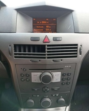Opel Astra H Kombi 1.9 CDTI ECOTEC 120KM 2005 Opel Astra Opel Astra 1.9 Diesel 120KM, zdjęcie 9