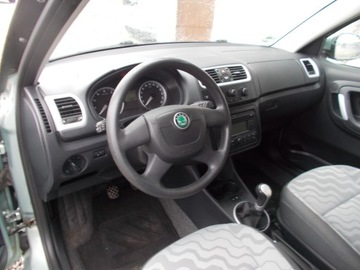 Skoda Fabia II Kombi 1.4 i 16V 85KM 2009 Skoda Fabia II KLIMA , NOWY ROZRZĄD !!!, zdjęcie 12