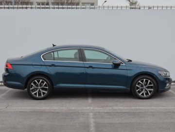 Volkswagen Passat B8 Limousine Facelifting 2.0 TDI SCR 150KM 2021 VW Passat 2.0 TDI, Salon Polska, Automat, Navi, zdjęcie 5