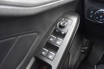 Ford Focus IV Kombi Facelifting 1.0 EcoBoost 125KM 2023 Ford Focus SalonPL 1.0 125KM Combi Titanium Climatronic Tempomat LED VAT23, zdjęcie 23