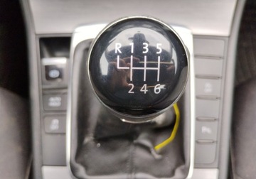 Volkswagen Passat B7 Variant 2.0 TDI CR DPF BlueMotion 140KM 2012 Volkswagen Passat 2012r, 2.0 TDI, Lekko uszkodzony lewy bok, Jezdzi. 2.0, zdjęcie 13