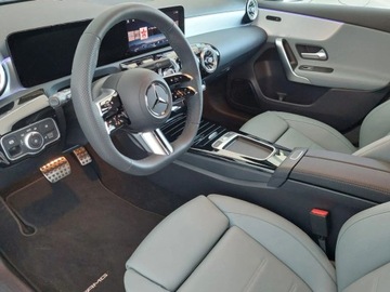 Mercedes Klasa A W177/V177 Hatchback Facelifting 1.3 200 163KM 2025 MERCEDES-BENZ A Klasa 200 AMG Line 1.3 (163KM) 2025, zdjęcie 3
