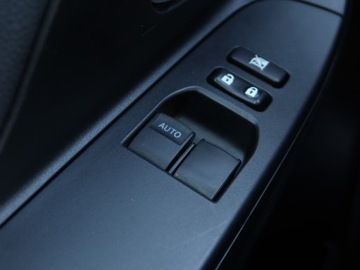 Toyota Yaris III Hatchback 5d Facelifting 2017 1.5 Dual VVT-iE 111KM 2017 Toyota Yaris 1.5 Dual VVT-i, Salon Polska, zdjęcie 16