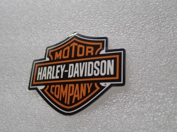 НАКЛЕЙКА С ЛОГОТИПОМ КОМПАНИИ HARLEY-DAVIDSON НАКЛЕЙКА 5,7 x 4,5 см
