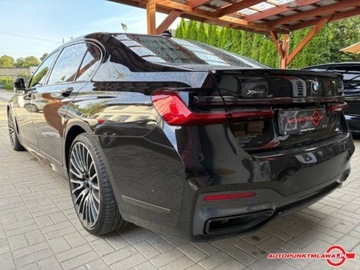 BMW Seria 7 G11-G12 Sedan Facelifting 4.4 750i 530KM 2021 BMW Seria 7 750 LI Xdrive Auto Punkt 4.4 Benzyna 530KM, zdjęcie 3