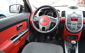 Kia Soul I Crossover 1.6 DOHC CVVT 124KM 2009 Kia Soul Bezwypadkowy - 1.6 benzyna - Oplacony 1.6 Benzyna 125KM, zdjęcie 4