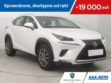 Lexus NX I SUV Facelifting 300 238KM 2018 Lexus NX 200t, Salon Polska, Serwis ASO, 4X4