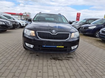 Skoda Octavia III Kombi 2.0 TDI CR DPF 150KM 2015 Skoda Octavia II Lift 2015r. 2.0 TDI/150KM, Alu HAK Nawi, zdjęcie 1