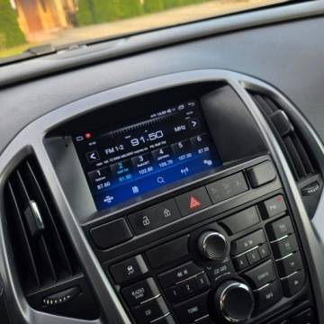 Opel Astra J Sports Tourer Facelifting 1.4 Twinport ECOTEC 100KM 2013 Opel Astra J 1.4 Benzyna 100KM Selection, zdjęcie 16