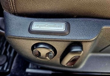 Volkswagen Passat B8 Variant 2.0 TDI 190KM 2015 Volkswagen Passat Variant Volkswagen Passat Variant 2.0 TDI SCR 4Motion DS, zdjęcie 31