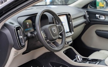 Volvo XC40 Crossover Facelifting 2.0 B5 250KM 2022 Volvo XC 40 Volvo XC40 2.0 B5 AWD 250KM Mild Hybrid 2.0 Benzyna 250KM, zdjęcie 7