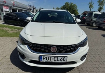 Fiat Tipo II Station Wagon 1.6 MultiJet 120KM 2017 Fiat Tipo Fiat Tipo Kombi 1.6 MultiJet DCT Lounge 1.6 Diesel 120KM, zdjęcie 1