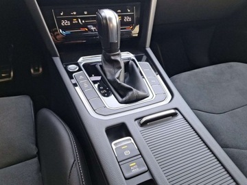 Volkswagen Arteon Fastback 2.0 TSI 190KM 2020 Volkswagen Arteon Shooting Brake 2.0TSI 190KM Elegance DSG AmbientKameraGr, zdjęcie 13