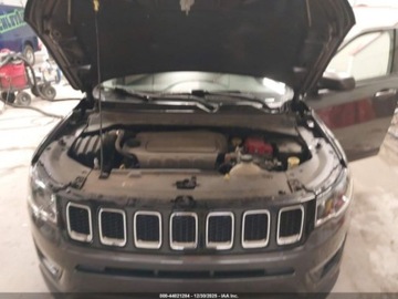 Jeep Compass II 2021 Jeep Compass Latitude 2021 2.4 Benzyna 180KM, zdjęcie 8