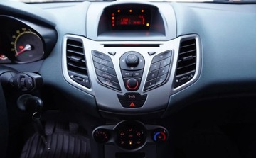 Ford Fiesta VII Hatchback 5d 1.25 Duratec 82KM 2009 Ford Fiesta Bezwypadkowy Serwisowany 1-Wlasciciel Klimatyzacja 1.25 Benzyna, zdjęcie 18