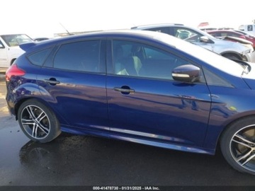 Ford Focus III 2016 Ford Focus 2016 Ford Focus 5dr HB ST 2.0 Benzyna 252KM, zdjęcie 7