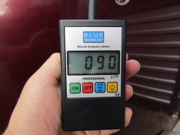 (12 MERCEDES W210 95-99 KAPOTA PŘEDNÍ BARVA 572M LAK